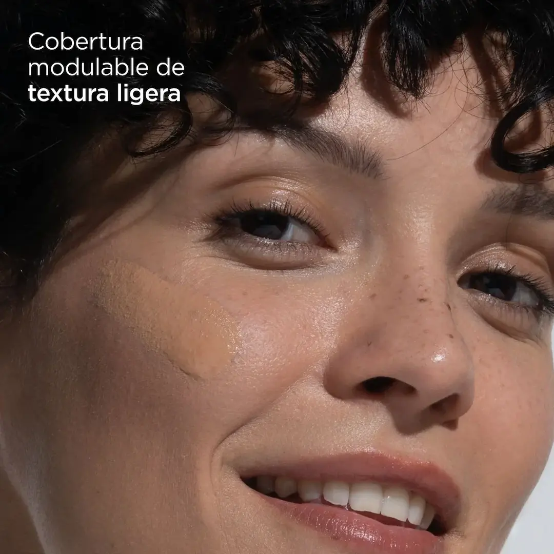 ISDIN COVERAGE GOLDEN SPF50 - Imagen 2